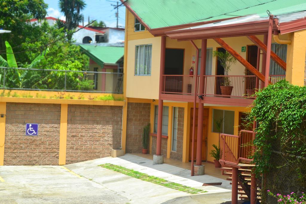 Hotel La Villa Quesada  Luaran gambar