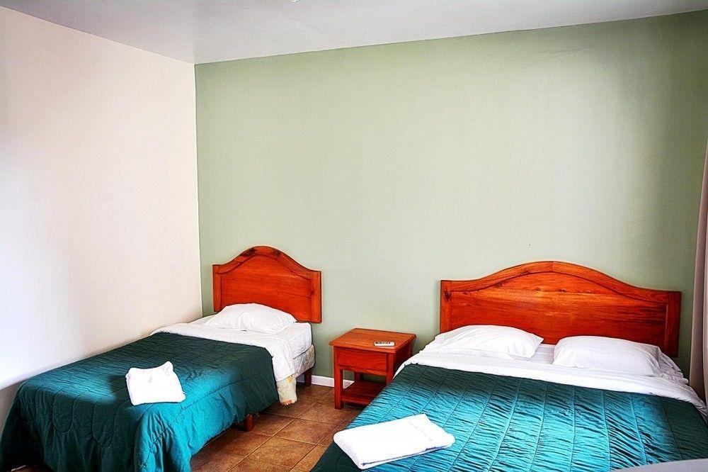 Hotel La Villa Quesada  Luaran gambar