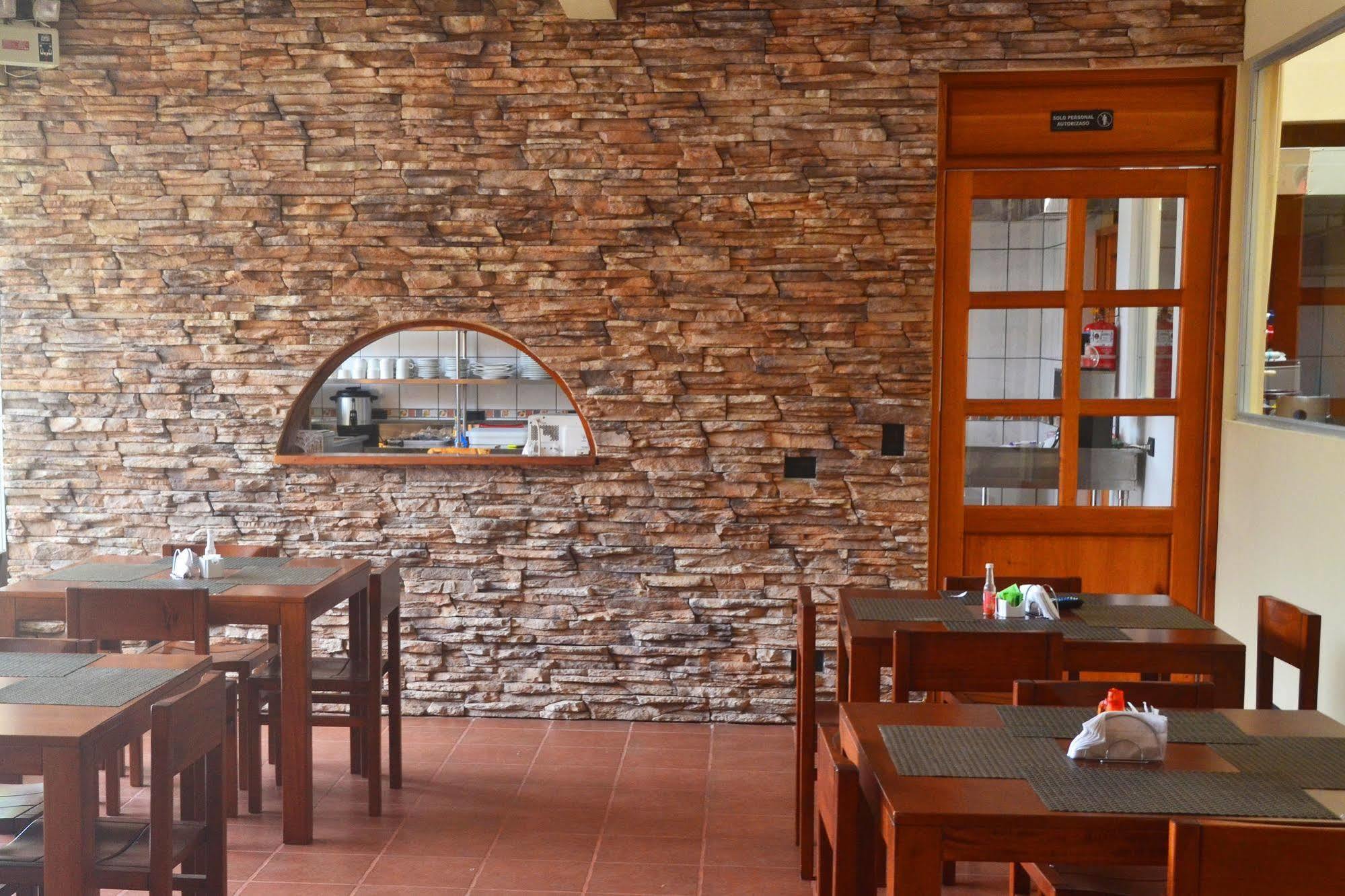 Hotel La Villa Quesada  Luaran gambar