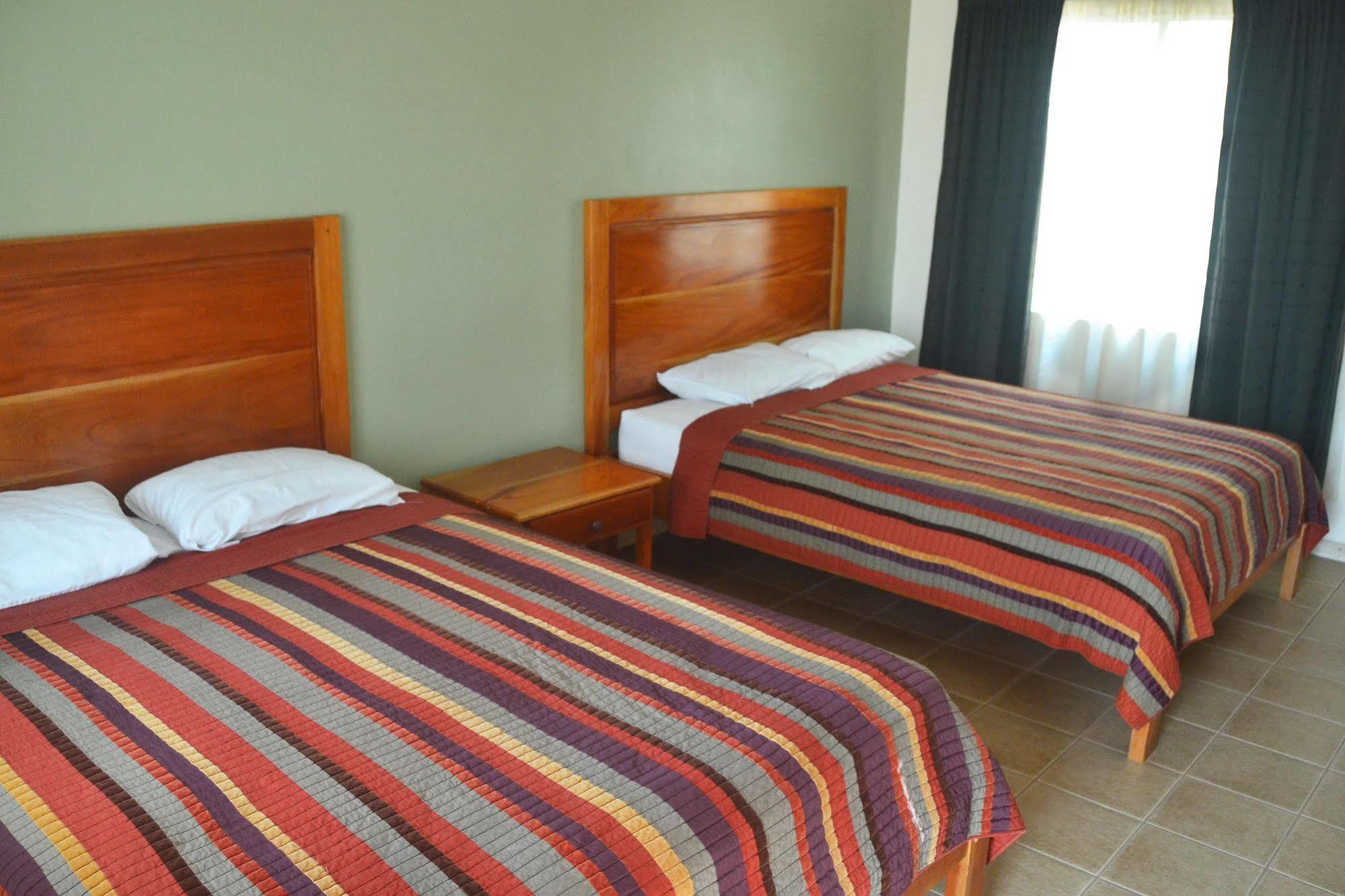 Hotel La Villa Quesada  Luaran gambar